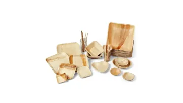 Environmentally Friendly Disposable Palm Leaf Tray Outdoor Tableware1