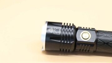 xhp90 Led Flashlight 90000 Lumen Super Bright Tactical lights outdoor Battery & USB Cable 3 Modes Zoomable Waterproof Flashlight1