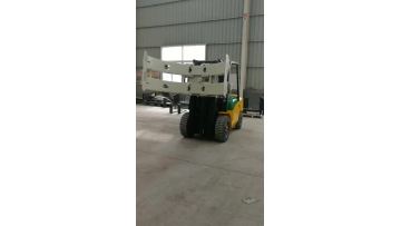 3 ton forklift with paper roll clamps.mp4