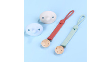 New BPA Free Soft Safe Wholesale Dummy Pacifier Holder Cases Set Wooden Silicone Baby Pacifier Clip1