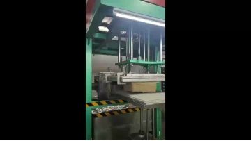 Single-cylinder single-station feeding forming machine02