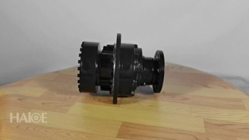 Bobcat T550 hydraulic motor