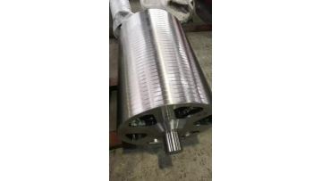 Continuous galvanizing line sink roll  in heat treatment furnace1