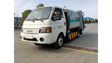 Zero Emission JAC 4X2 4-5cbm Electric Compacted Refuse Truck for City Center Shopping Street1