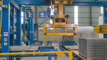 Watch How QT15 Automatic Brick Machine Produces Hollow Blocks & Paving Bricks
