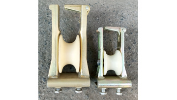 Crossarm-Mounted Stringing Block