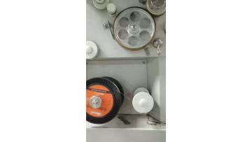 Slow wire EDM machine for precision injection molding