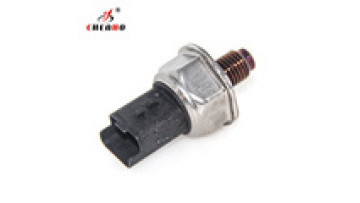 Fuel Rail Pressure Sensor for Ford Focus 55PP0302 55PP03-02 9307Z511A1