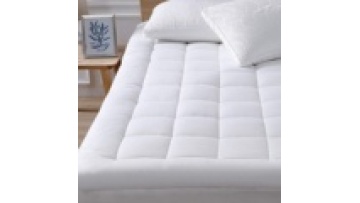 Factory price high quality 100%bamboo filling breathable bamboo mattress pad topper for bedroom1