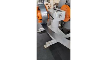 products  packaged with iron wires.