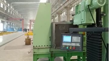 Box beam face milling machine