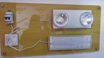 LED emergency light with twins head