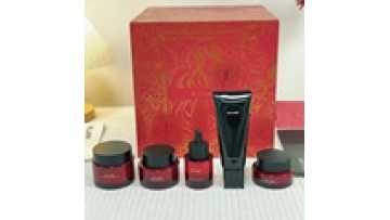 Rufei Hormone Rejuvenation Therapy Skin Care Set1