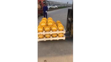 track rollers delivery.mp4