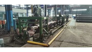 Movable steel pipes bundling machine