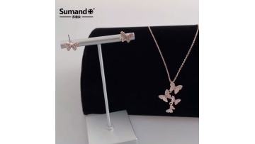 Hot sale new arrival women rose gold butterfly necklace pendant1