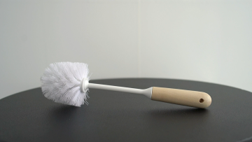 Topwill High Quality White PP Bottle Brush Long Wooden Handle Cleaning Bottle Brush1