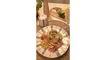 The love of food and tableware