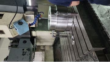 Horizontal CNC Machining Center
