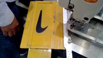 automatic sewing machine for NIKE label