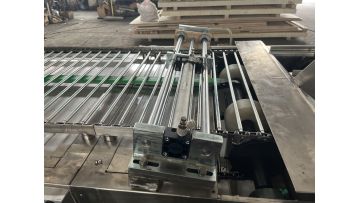 two shots semi-automatic machine connect with cooling tunnel 