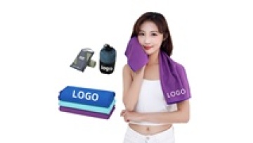 Eco-Friendly Anti-Slip Microfiber Sport Towel with Logo Customization1