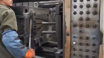 Aluminum alloy castings for automobiles