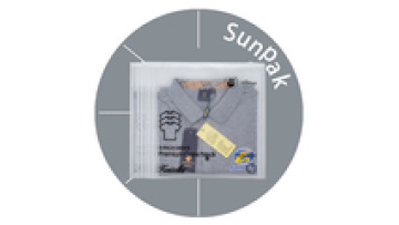 print logo in plastic pvc clothes packaging reclosable plastic recyclable makeup plastic zip lock cloudy bag for clothing1