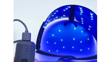  Phototherapy mask: Light can change your skin