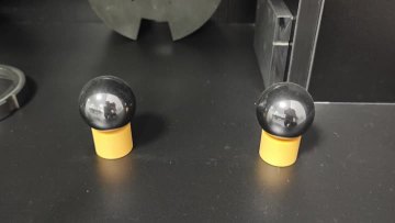 alumina black ball