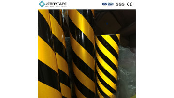 Reflective sheeting