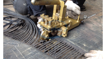 Steel cord belt stripper
