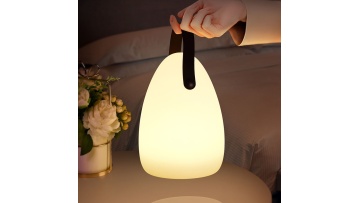 outdoor-camping-night-light-features-demonstration