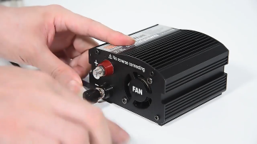Portable  DC 12V/24V To AC 110V/220V Home Use Durable Inverter 200Watt Modified Sine Wave Inverter With USB Port1
