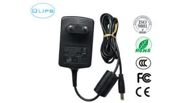 12V 0.7A 8.4W power adapter