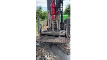 300m water well drilling rig works with mud pump worksite video.mp4