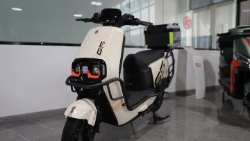 Power Model Electric Two-wheeler