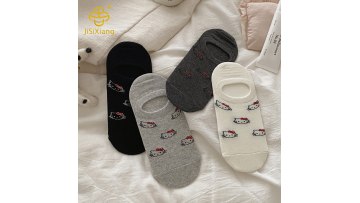Korean version KT cat boat socks anti slip shallow mouth invisible socks