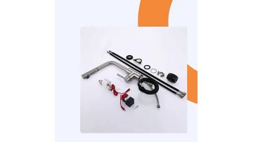 Single Kitchen Faucet With Sprayer - DL-11028LS