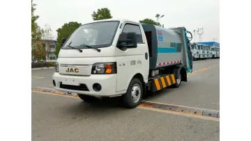 Long-Lasting Battery JAC 4X2 4-5cbm Electric Compacted Refuse Truck for Park Management1