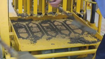 concrete block making machine