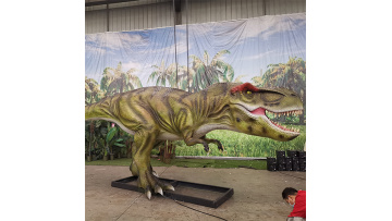 Lifelike animatronic Tyrannosaurus Rex with glowing eyes
