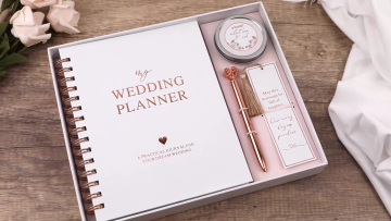 Luxury Scented Candle White Wedding Planner Journal Notebook and Pen Ladies Engagement Stationary Gift Box Sets for Women1