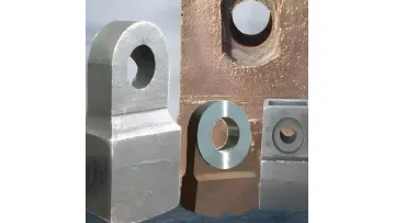 The accessories of the sand and gravel crusher adopt high chromium alloy wear-resistant crusher hammer head1