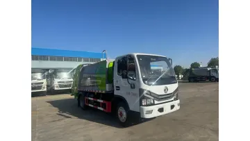 Factory Direct Dongfeng 4X2 5.5cbm 140HP Hydraulic Refuse Compactor Truck1