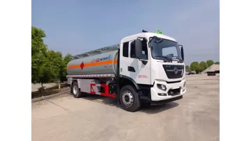 Professional-Grade Dongfeng 4X2 15cbm Oil Tanker Truck1