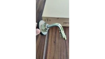 Oil suction pipe