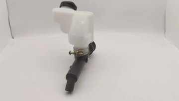 Clutch master cylinder OE 1-47500-250-2 for ISUZU1