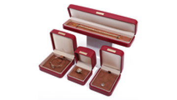 Wholesale luxury velvet jewelry gift box Jewelry velvet packing box bracelet necklace ring earrings red leather jewelry box1