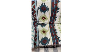 Popular design woven polyester Retro geometry wholesale boho blanket multi-purpose blanket for sofa1